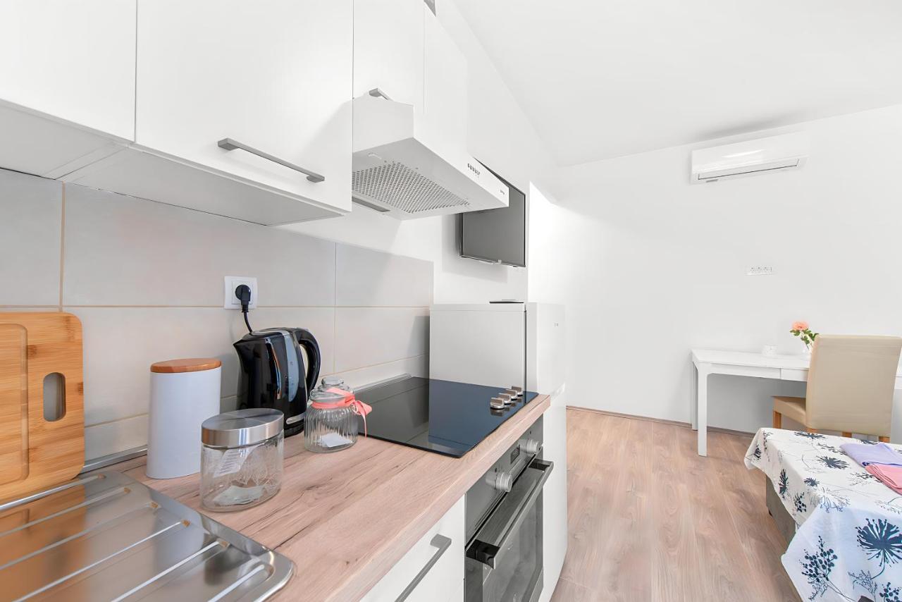 Pomerio Apartments Rijeka Ngoại thất bức ảnh